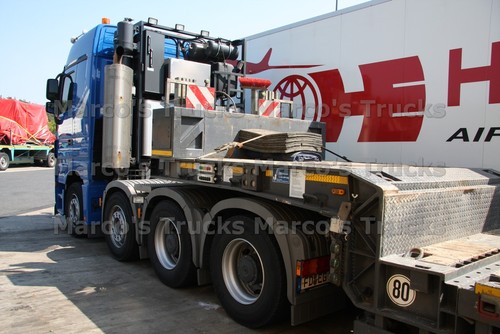 Truck photo platform trailer - truck,